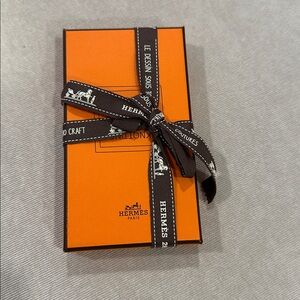 NWT Hermes scarf knotting cards